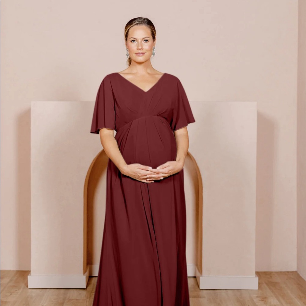 Brand new Maternity Gwen Chiffon Dress size 20 in Cabernet by Reverly.
